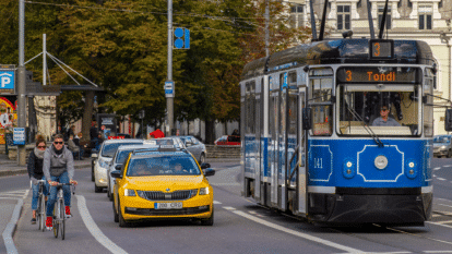 A growing movement demands free, expanded public transit in Canada